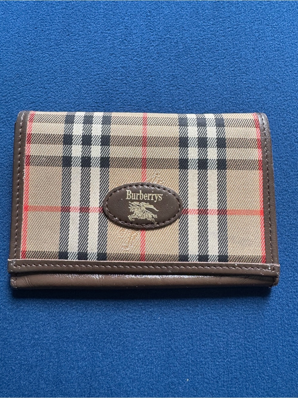 Burberrys Beige Black Red Plaid Card & Key Holder